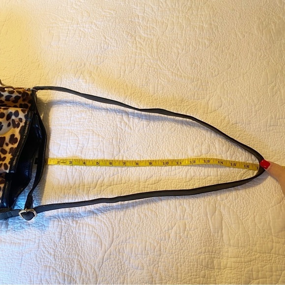 Bam Forever Drawstring Leopard Print Bucket Shoulder Crossbody Bag - Picture 12 of 16